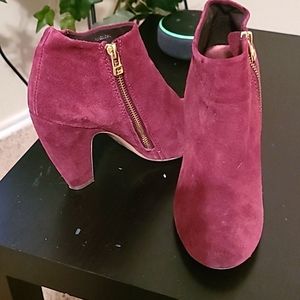 Heel booties